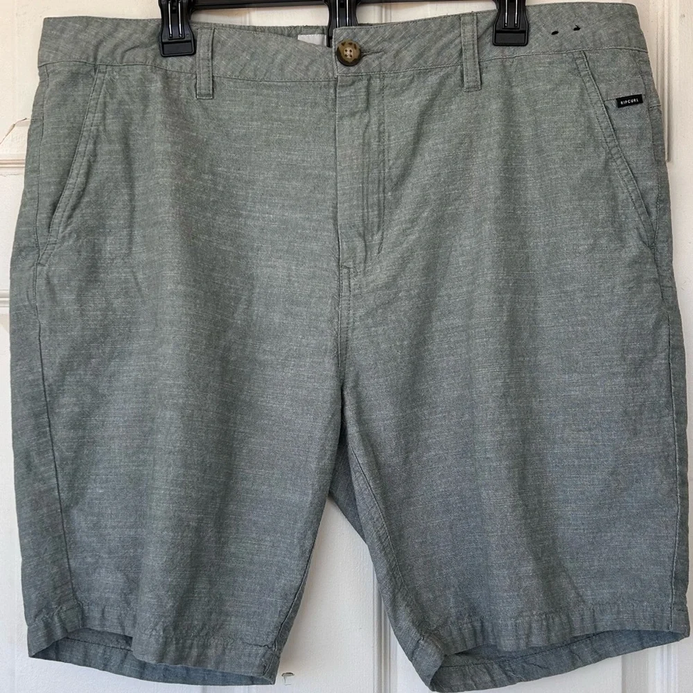 Rip Curl Brand  Men’s Flat Front 9” Shorts Green‎ Size 38 Tailored